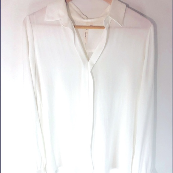 Bellatrix Blouse-White  Flowing Tunic - Picture 1 of 10